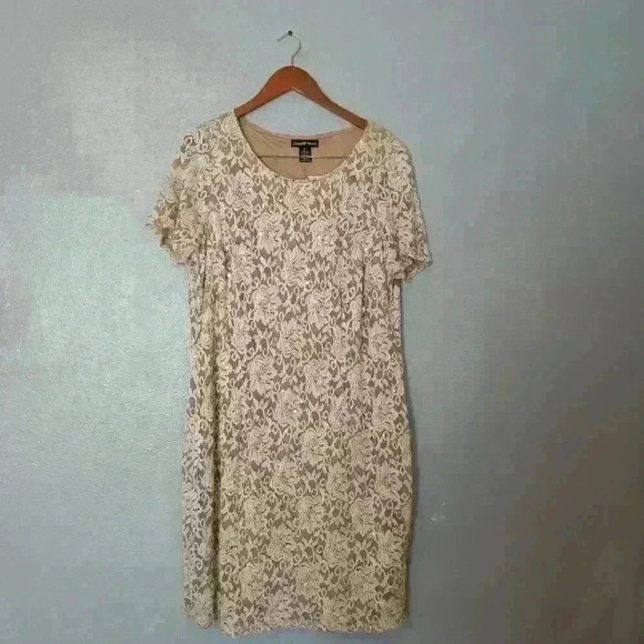 Cardalite Women's Dress Nude/tan sequined 2X - Picture 2 of 15